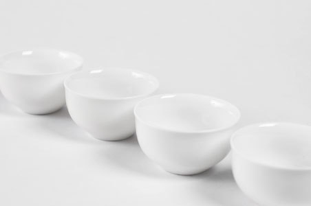 weiße Porzellan Teeschale